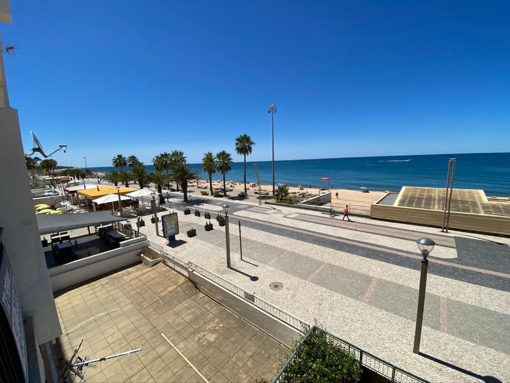 Apartamento Lusitania T2 Frente Mar Em Quarteira Exterior foto